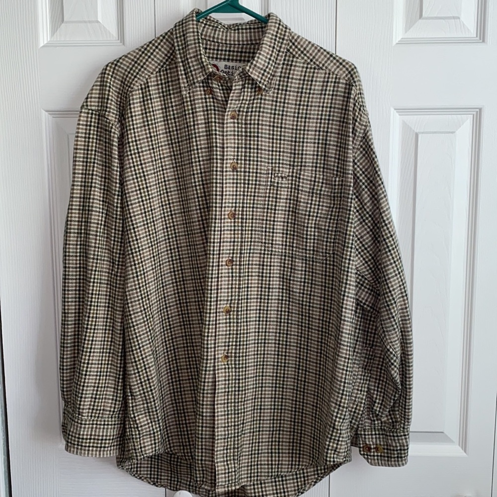 BASIC EDITION. LONG SLEEVE, BUTTON DOWN SHIRT. SIZE L